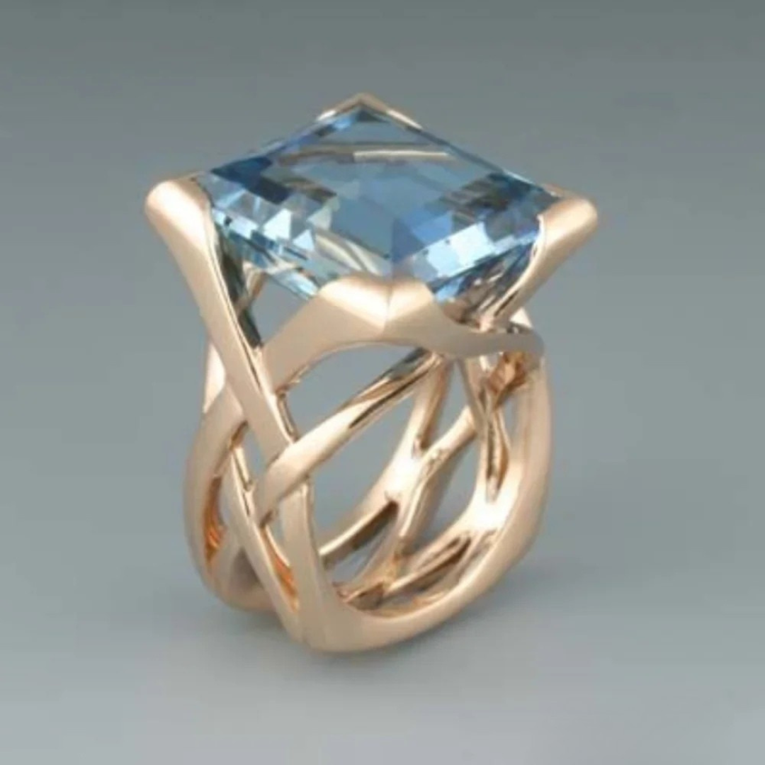 Anillo Vintage de Oro Rosa con Zircón Azul
