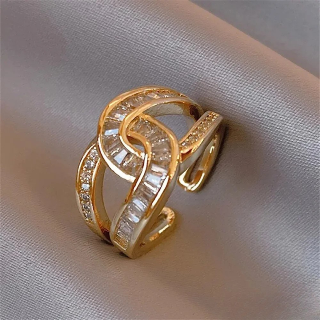 Anillo Trenzado de Elegancia