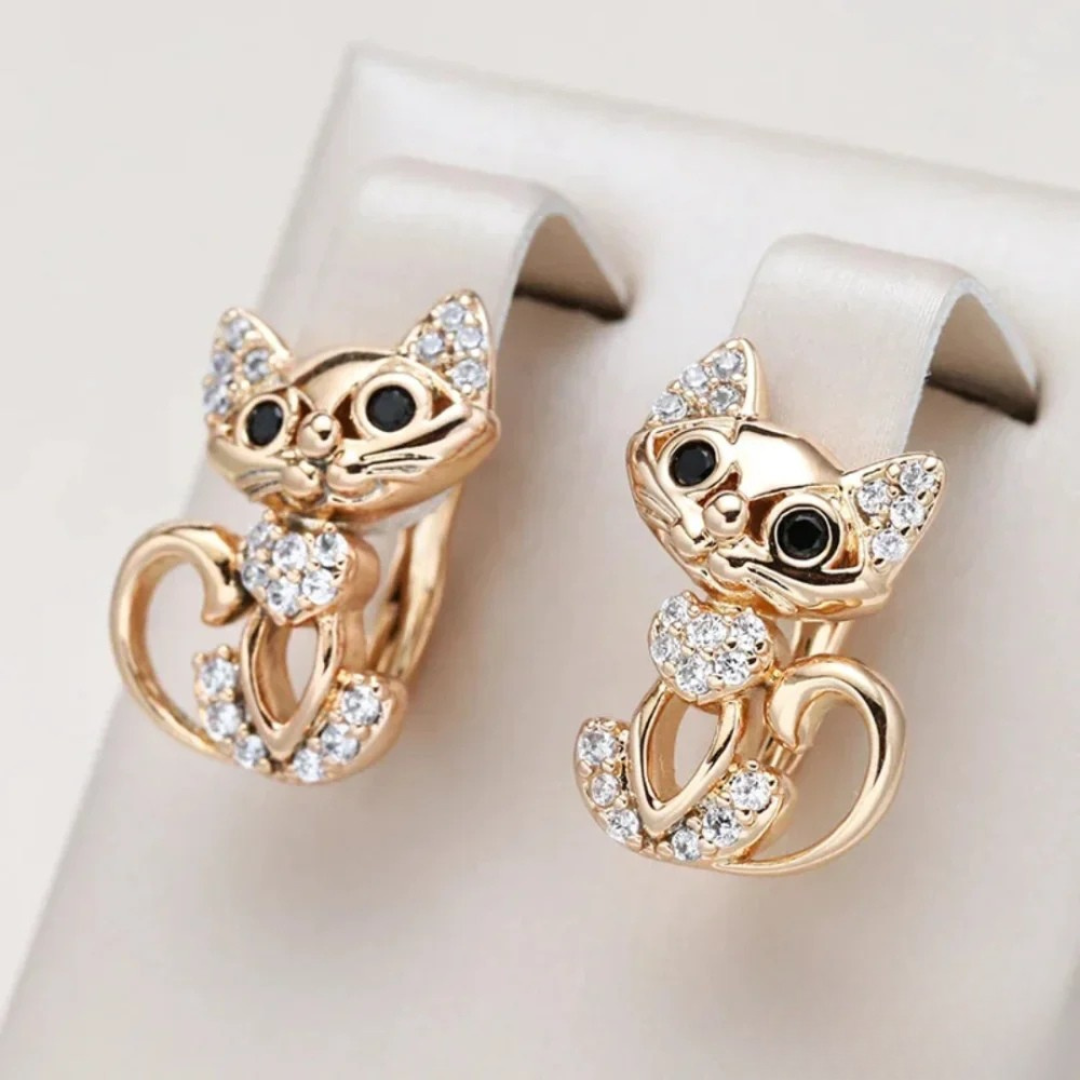 Pendientes Elegantes de Zircónia con Diseño Kitty