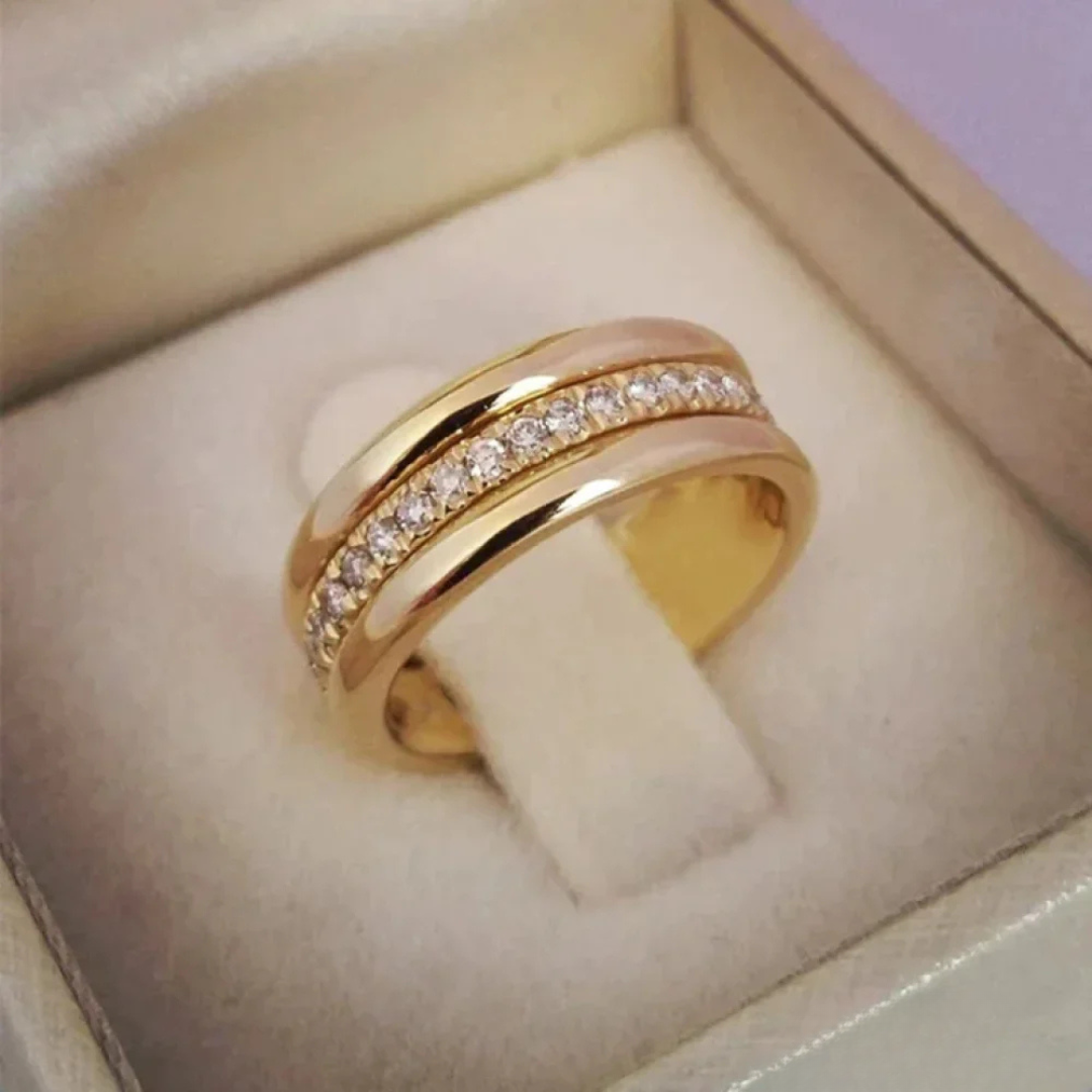 Elegante anillo con doble zirconia engastada