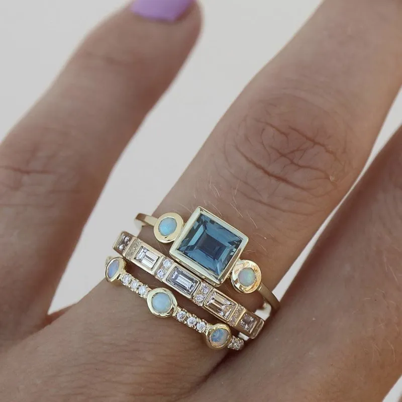 Conjunto de anillos vintage con cristales azules