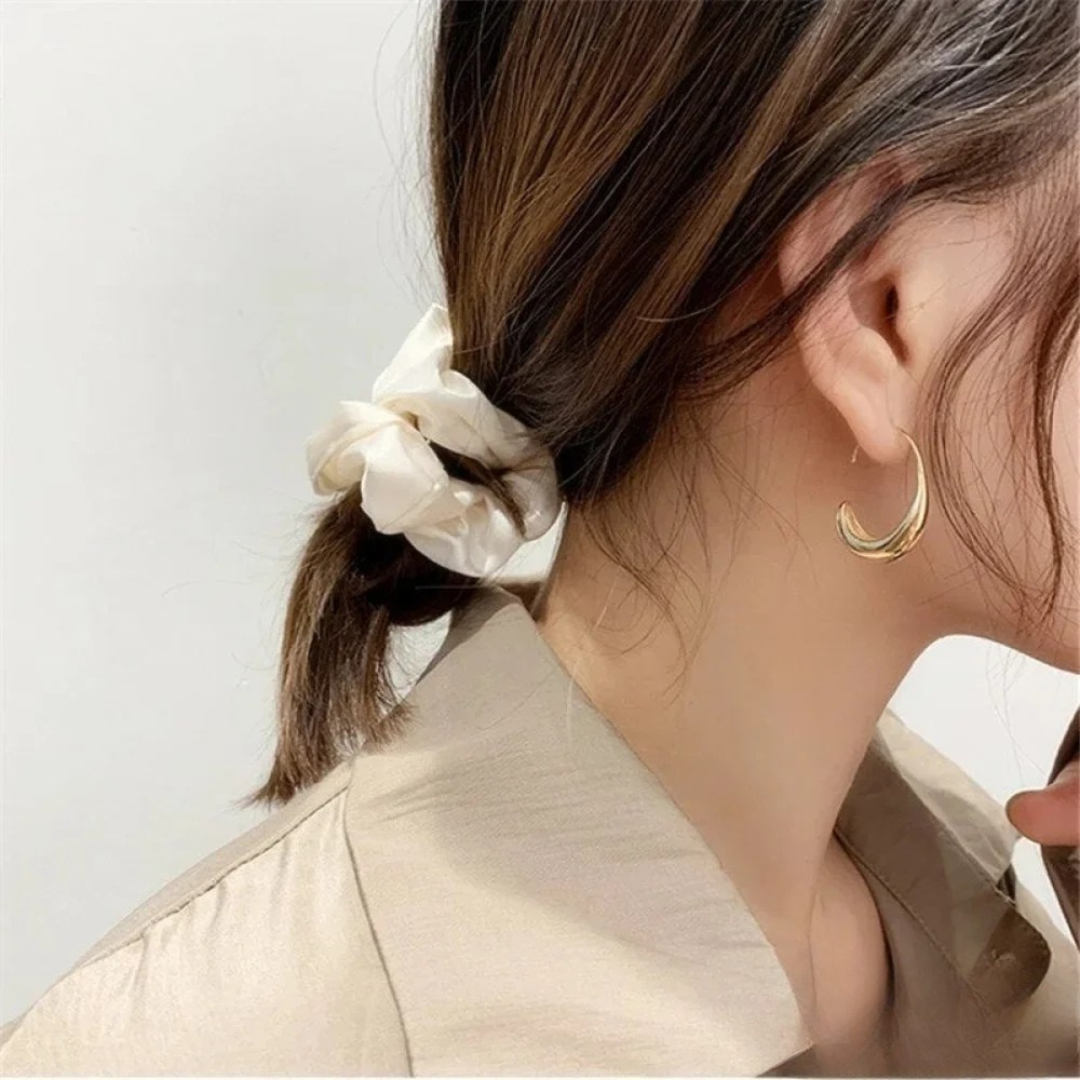 Pendientes Elegantes de Oro y Plata