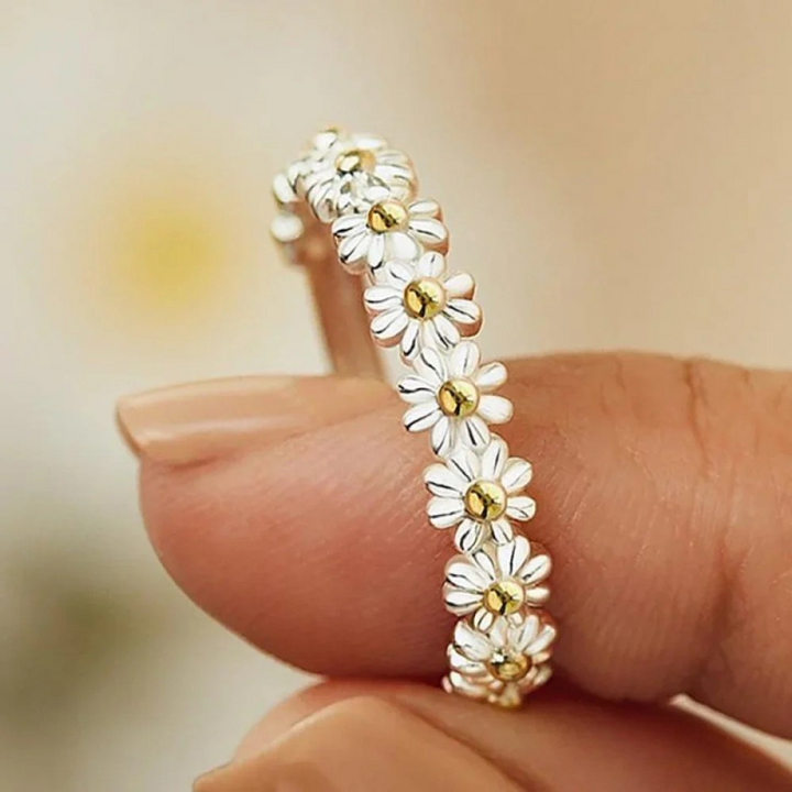 Anillo ajustable de plata con diseño de margarita pintado a mano y esmaltado
