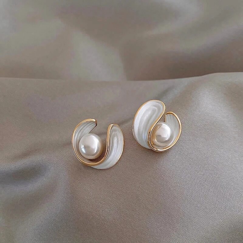 Pendientes de Lujo en Oro con Ópalo Blanco y Perlas