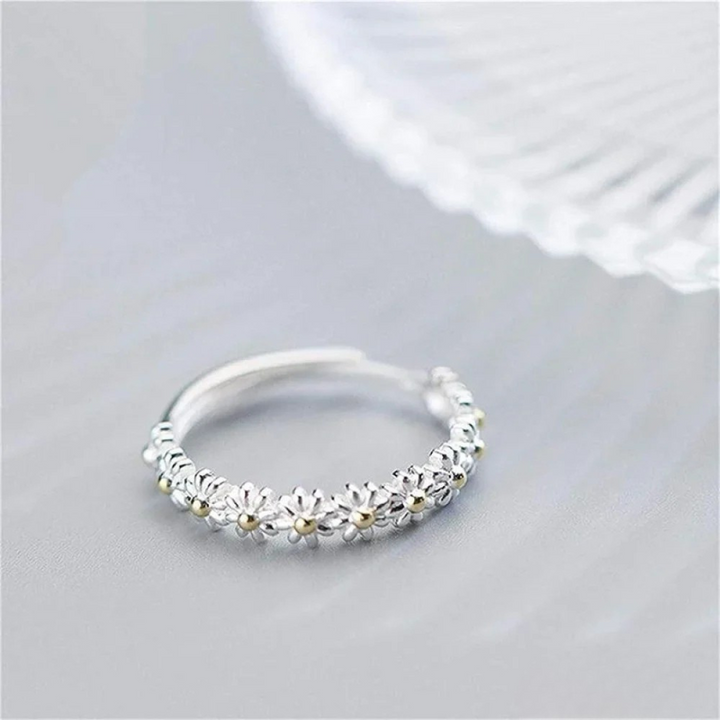 Anillo ajustable de plata con diseño de margarita pintado a mano y esmaltado
