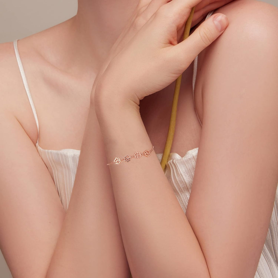 Pulsera Ajustable de Plata de Ley con Diseño de Huella de Perro