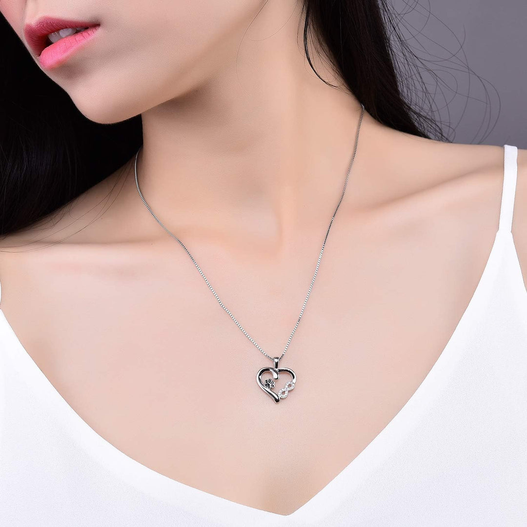 Collar con Huella y Corazón con Colgante Infinito