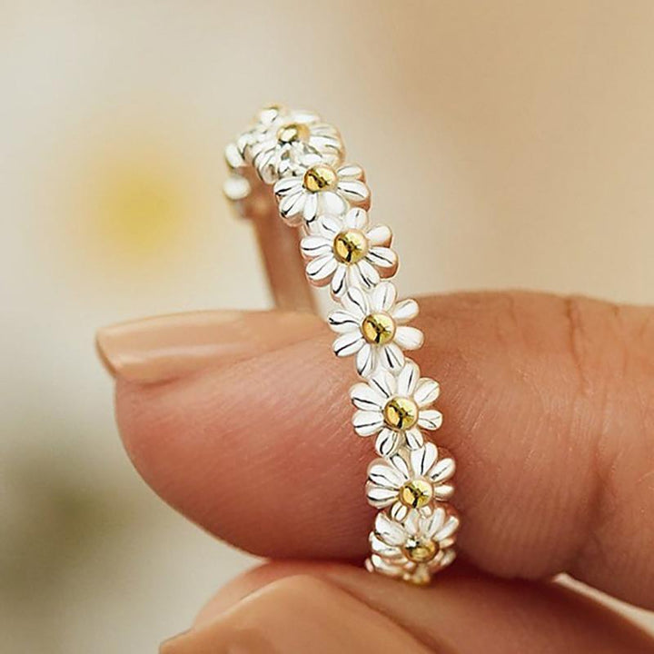 Anillo Ajustable de Plata con Emaille de Margarita Hecho a Mano