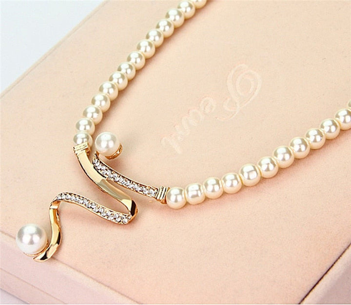Collar de Perlas Naturales con Juego de Pendientes