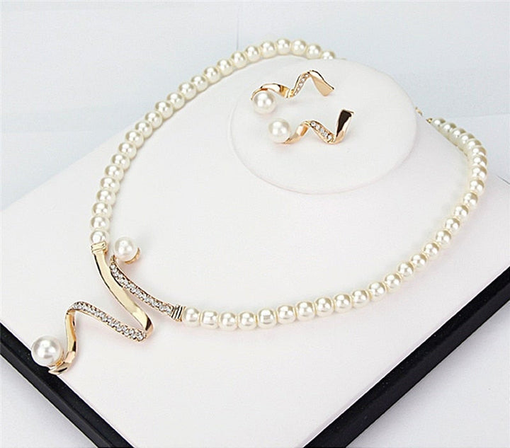 Collar de Perlas Naturales con Juego de Pendientes