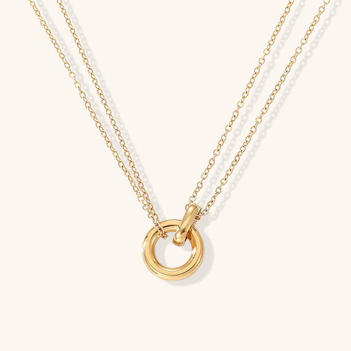 Collar dorado Harper con detalle de anillo