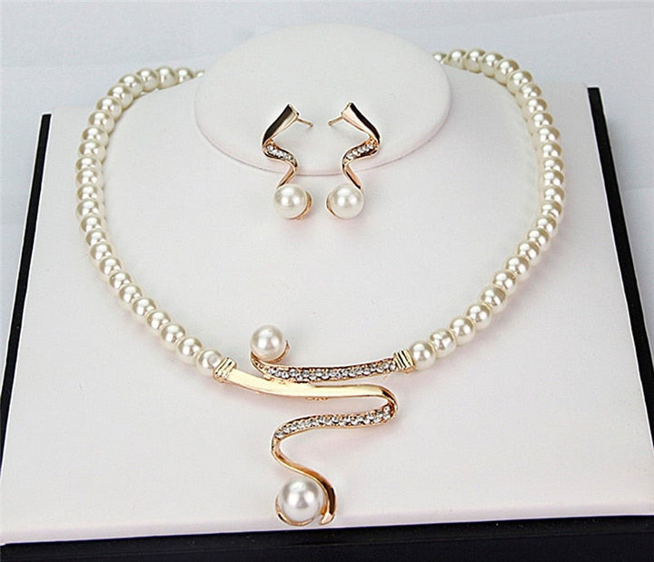Collar de Perlas Naturales con Juego de Pendientes
