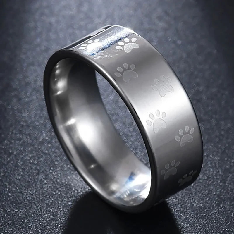 Anillo Artesanal de Acero Inoxidable con Diseño de Arcoíris y Huella
