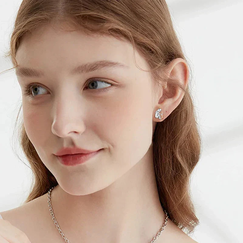 Pendientes de Stud Kat-Thema – Studs y Aros Elegantes