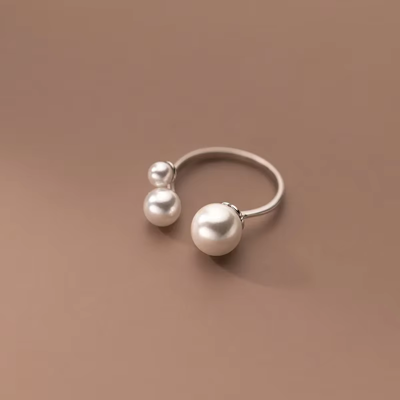 Anillo Ajustable Triple con Perlas de Agua Dulce